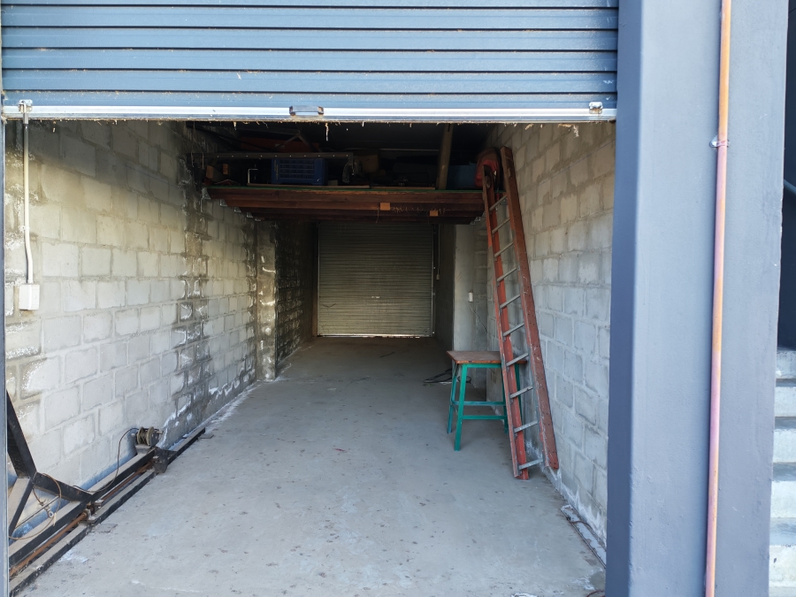 Commercial Property for Sale in Broadlands Western Cape